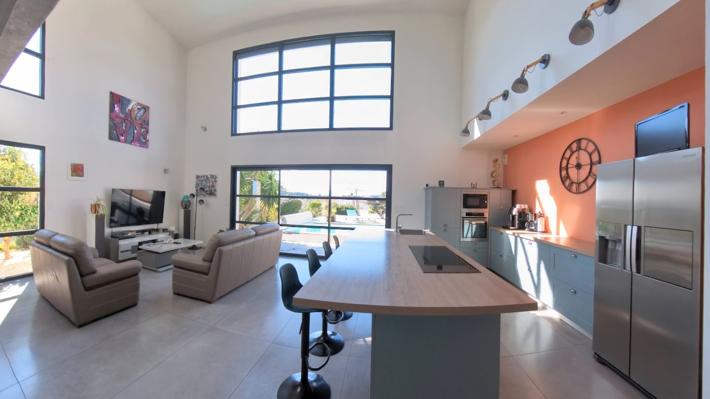 Villa d'architecte à vendre  - 5 pièce(s) - 175m2 - Escales (11200)