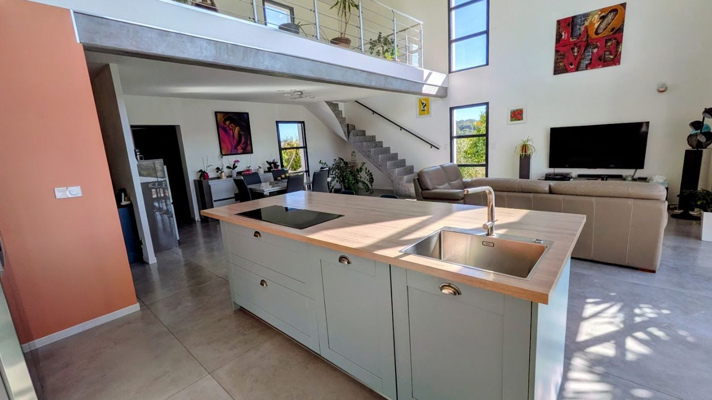 Villa d'architecte à vendre  - 5 pièce(s) - 175m2 - Escales (11200)