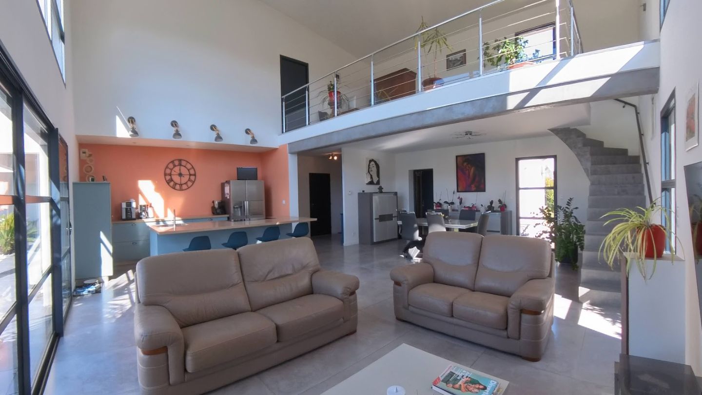 Villa d'architecte à vendre  - 5 pièce(s) - 175m2 - Escales (11200)