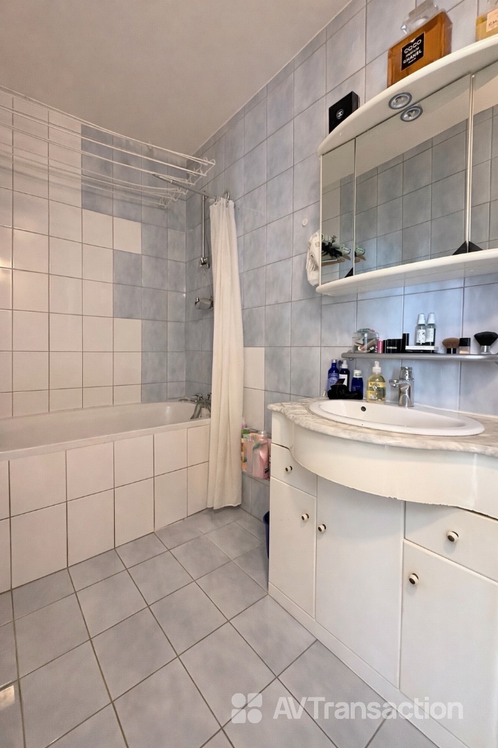 Appartement à vendre  - 3 pièce(s) - 50.4m2 - Neuilly-sur-seine (92200)