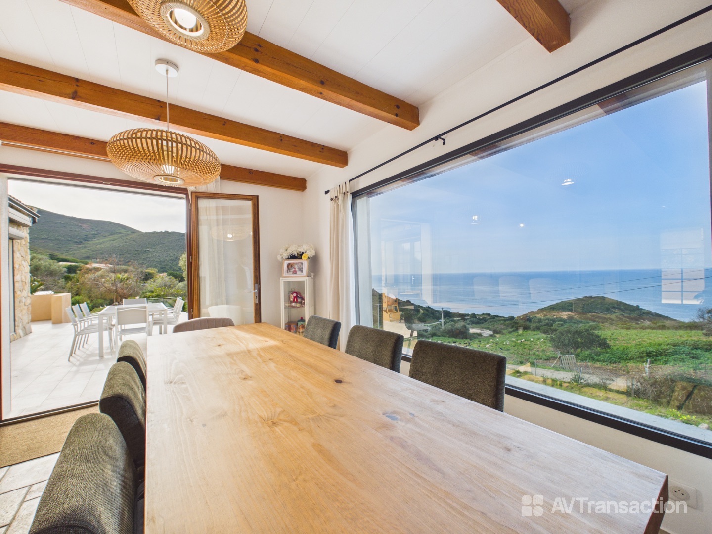 Maison à vendre  - 6 pièce(s) - 202m2 - Résidences Du Golfe De Lava (20167)