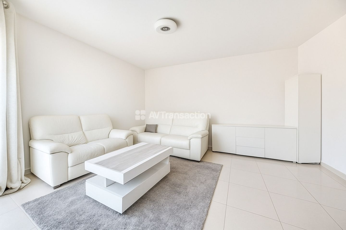 T4+bureau 98 m² entièrement rénové – Garage – Vaulx Village