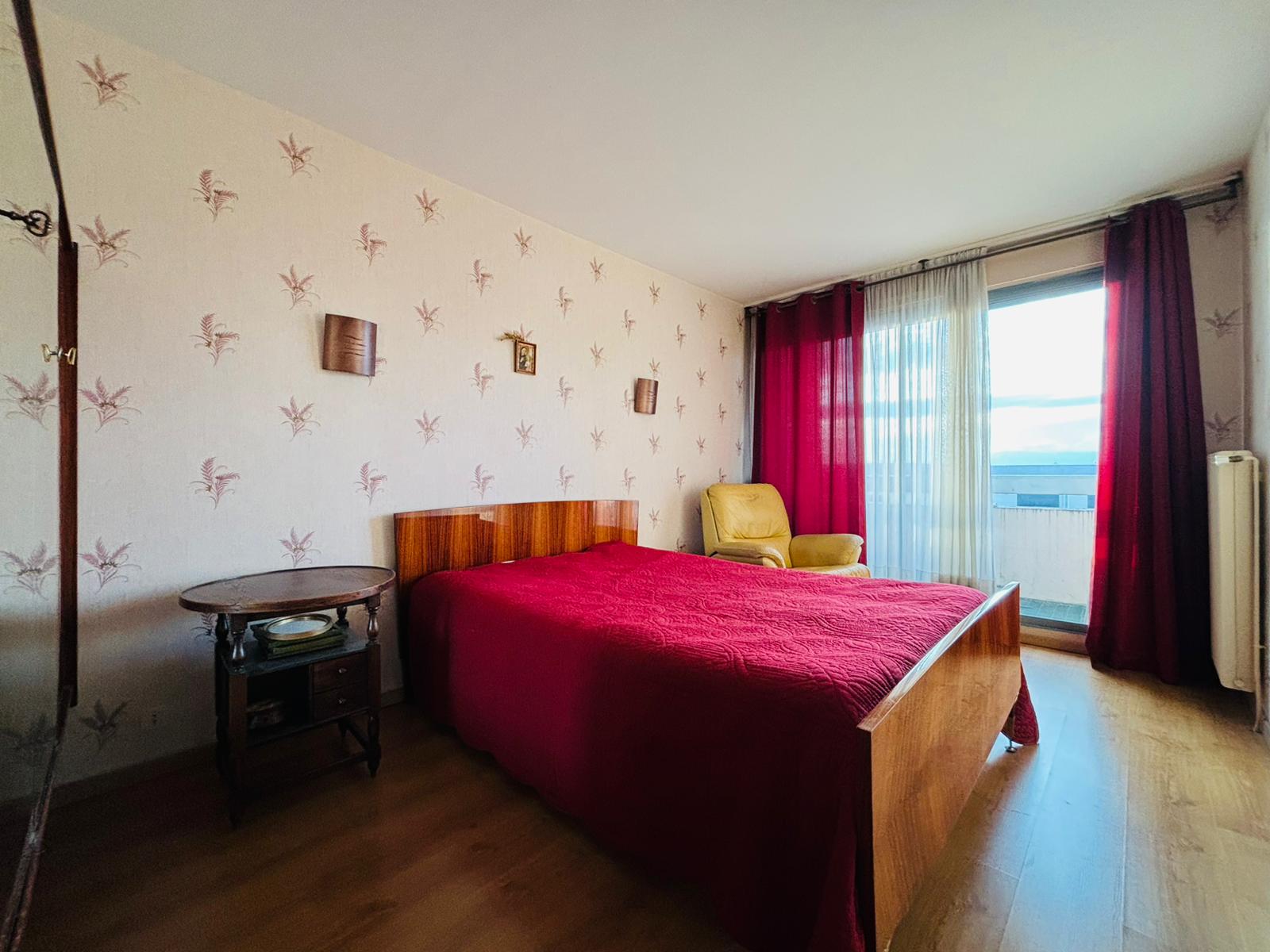 Appartement à rénover à vendre  - 4 pièce(s) - 83m2 - Annemasse (74100)