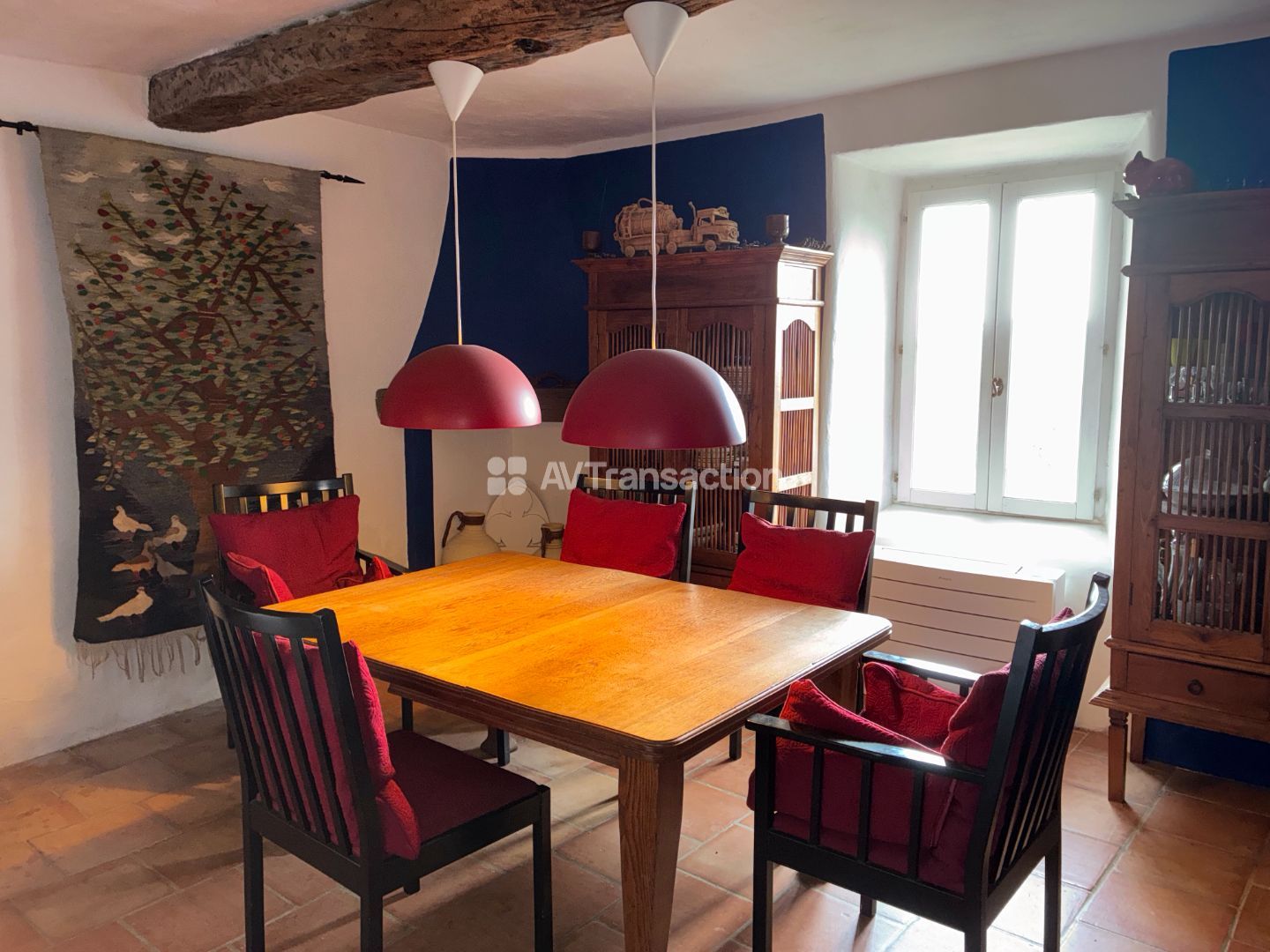 Mas en pierres + source + 2,5 hectares de nature
