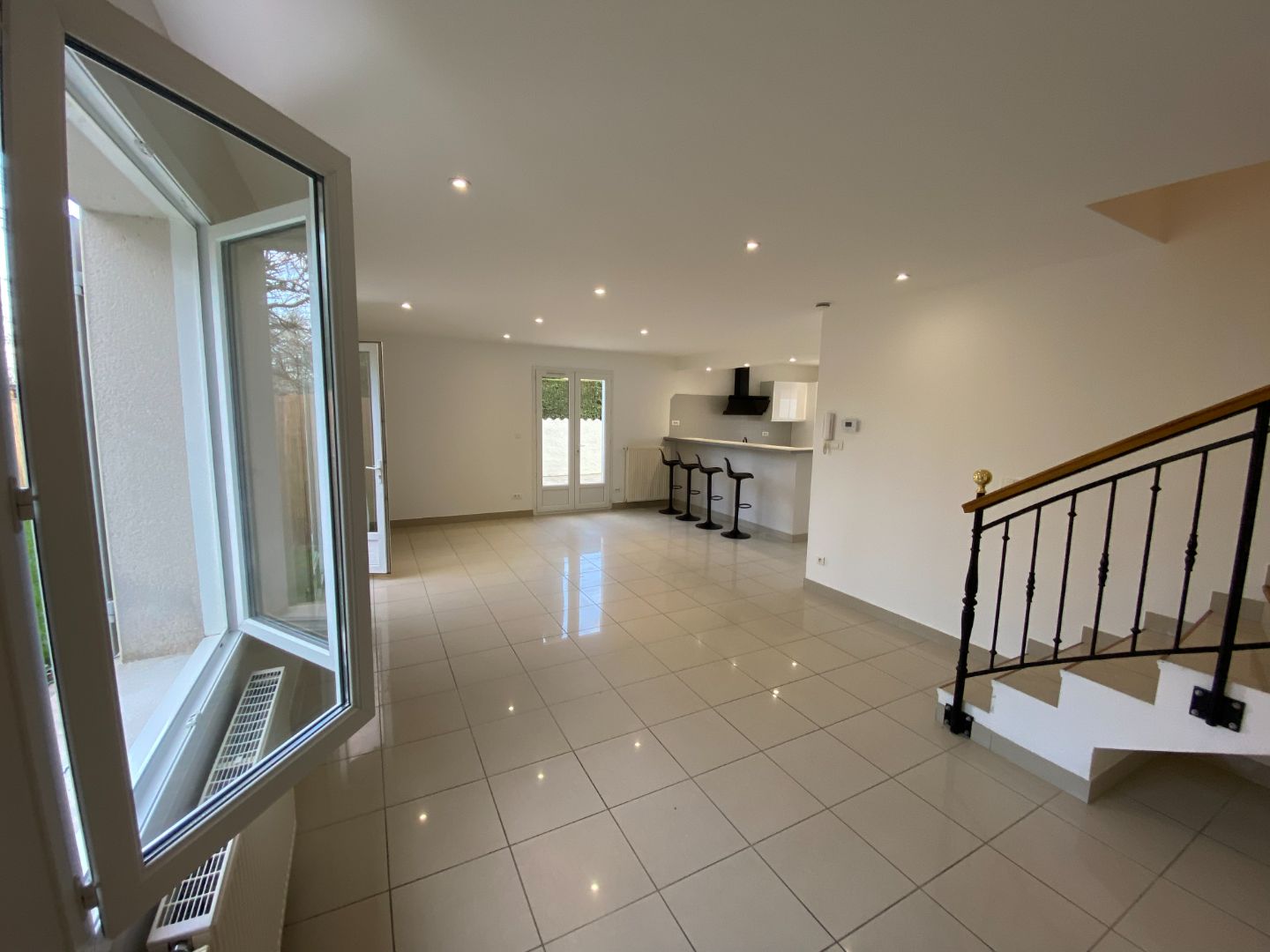 Maison à vendre  - 4 pièce(s) - 105m2 - Genas (69740)