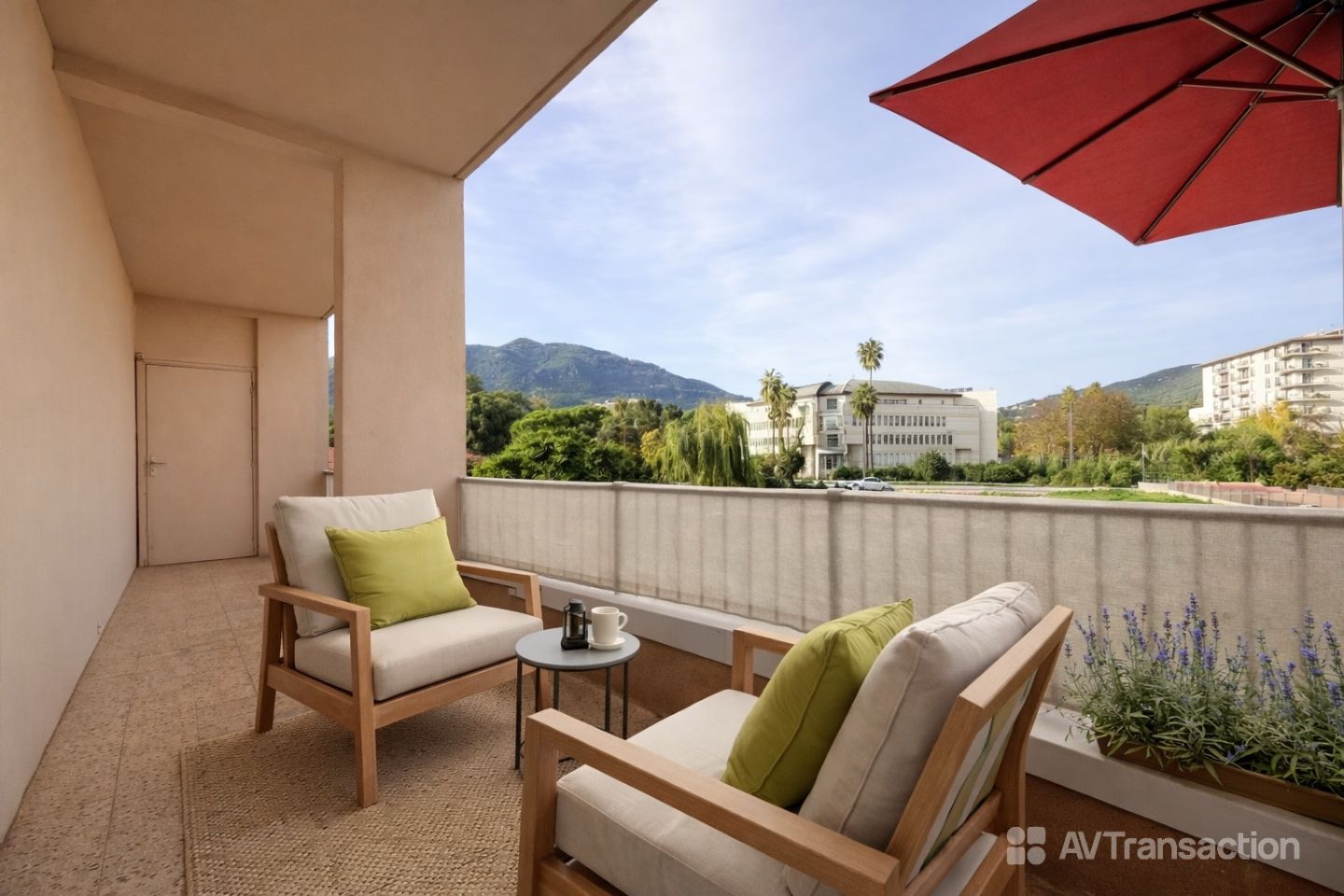 Appartement rénové à vendre  - 3 pièce(s) - 75m2 - Ajaccio (20000)