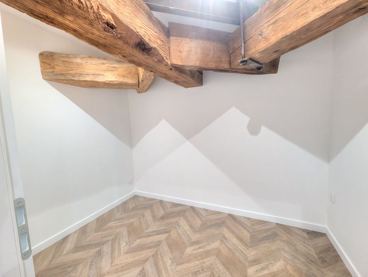 Appartement de  70 m2 , 2 chambres , dressing