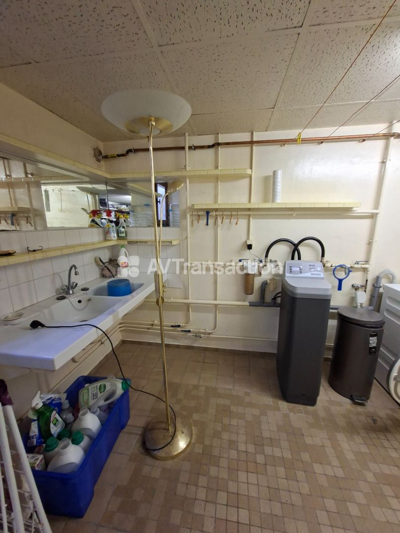 Maison à vendre  - 8 pièce(s) - 171m2 - Le Mesnil-esnard (76240)