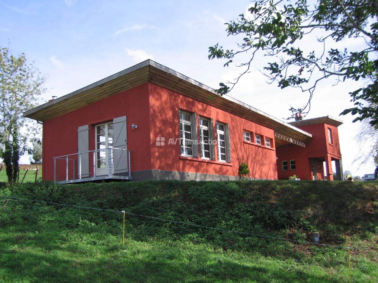 Corrèze : Ancienne école de 152 m² rénovée en loft et maison 