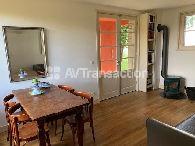 Corrèze : Ancienne école de 152 m² rénovée en loft et maison 