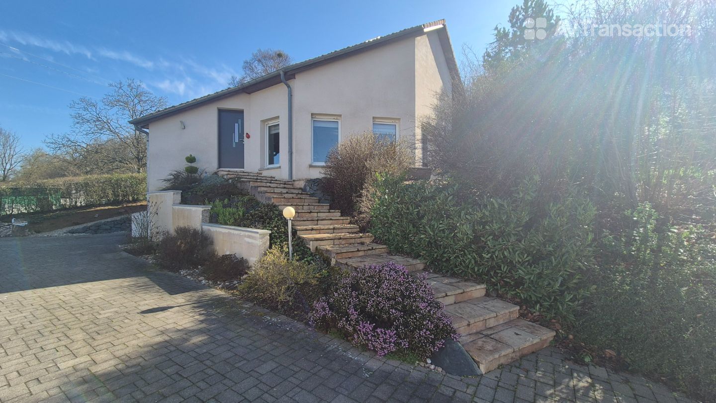 MAISON INDIVIDUEL-JARDIN-LISIERE DE BOIS