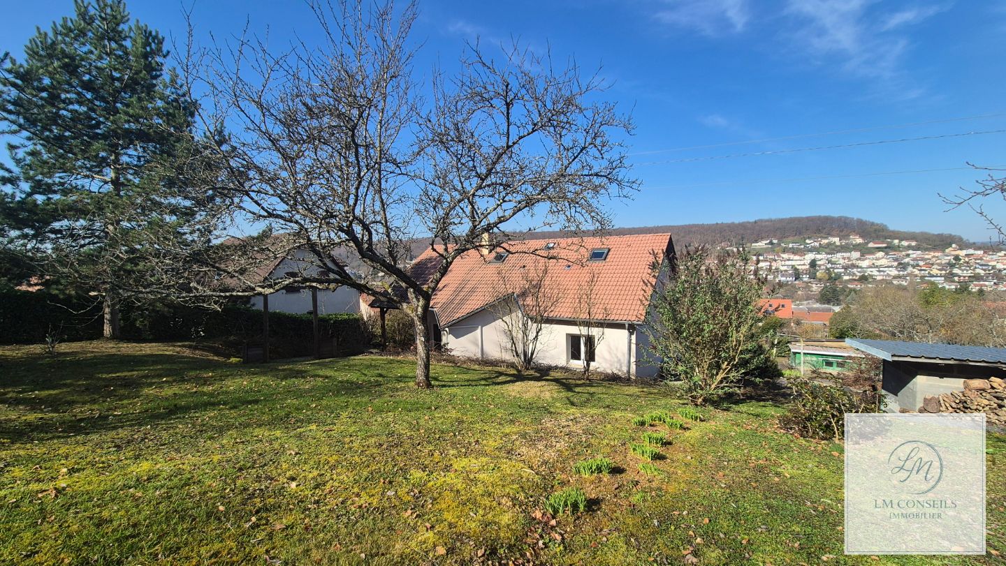MAISON INDIVIDUEL-JARDIN-LISIERE DE BOIS