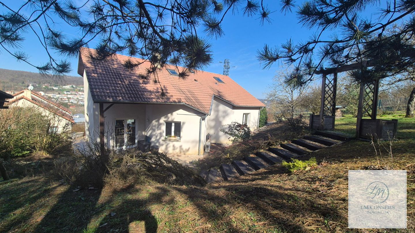 MAISON INDIVIDUEL-JARDIN-LISIERE DE BOIS