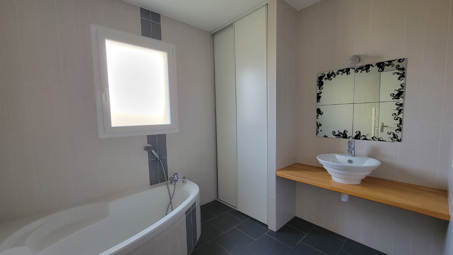 Maison familiale 123 m² – 3 chambres + bureau