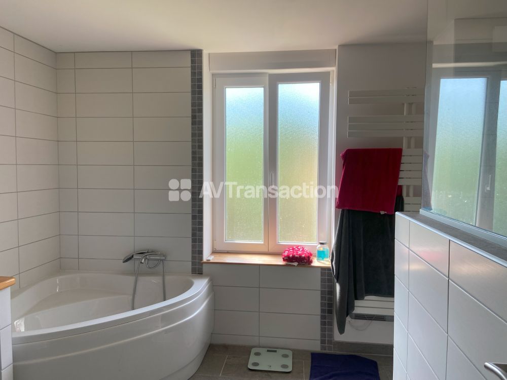 Maison à vendre  - 8 pièce(s) - 165m2 - Mazerulles (54280)