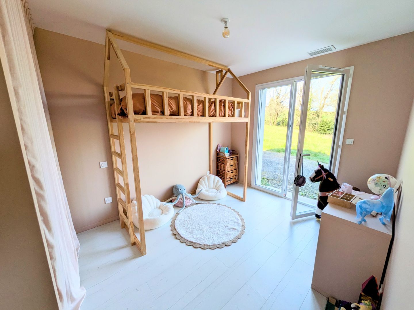 Maison à vendre  - 5 pièce(s) - 150m2 - Guiche (64520)