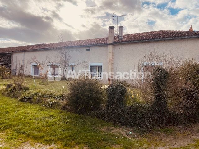 Maison à vendre  - 6 pièce(s) - 140m2 - Saint Leger (16250)