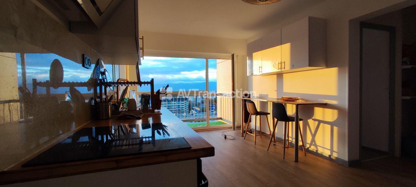 Appartement à vendre  - 6 pièce(s) - Vétraz-monthoux (74100)