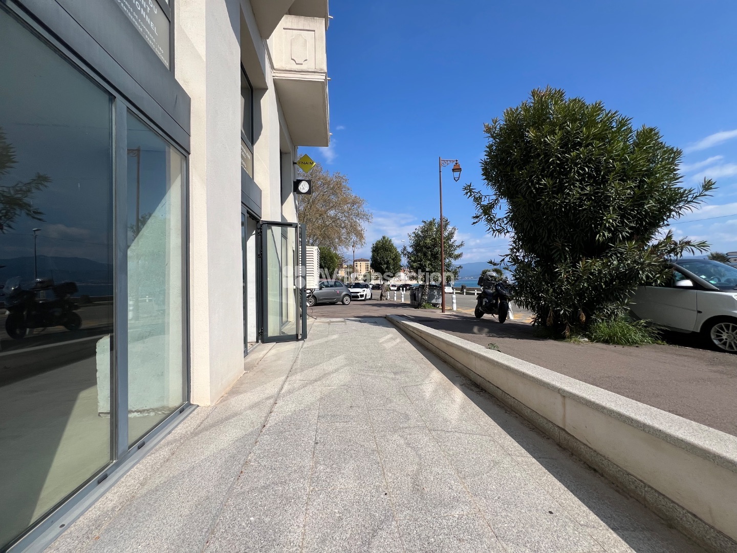 Locaux d'activité à vendre  - 2 pièce(s) - 80m2 - Ajaccio (20000)