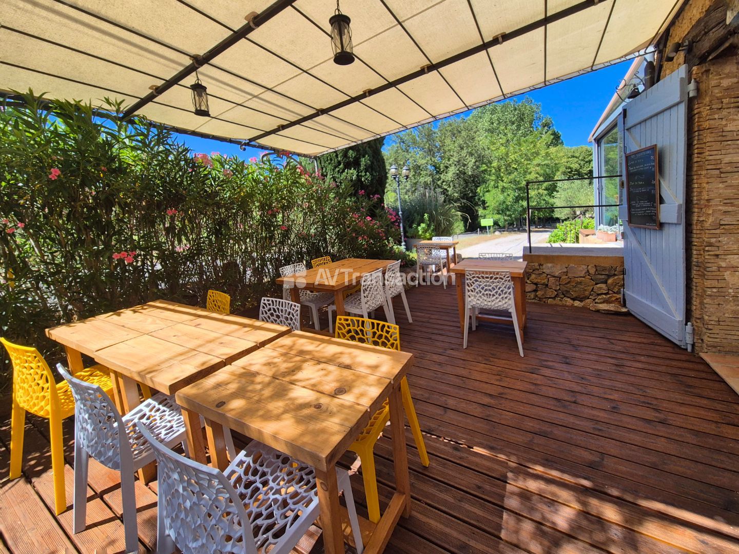 Fonds de Commerce, Restaurant