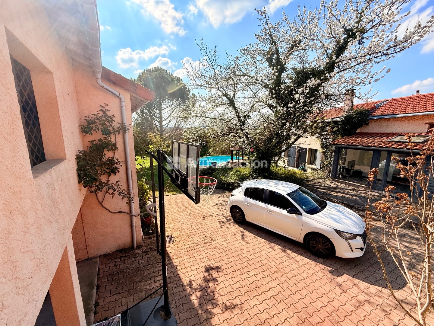 Maison à vendre  - 5 pièce(s) - 140m2 - Martres-sur-morge (63720)