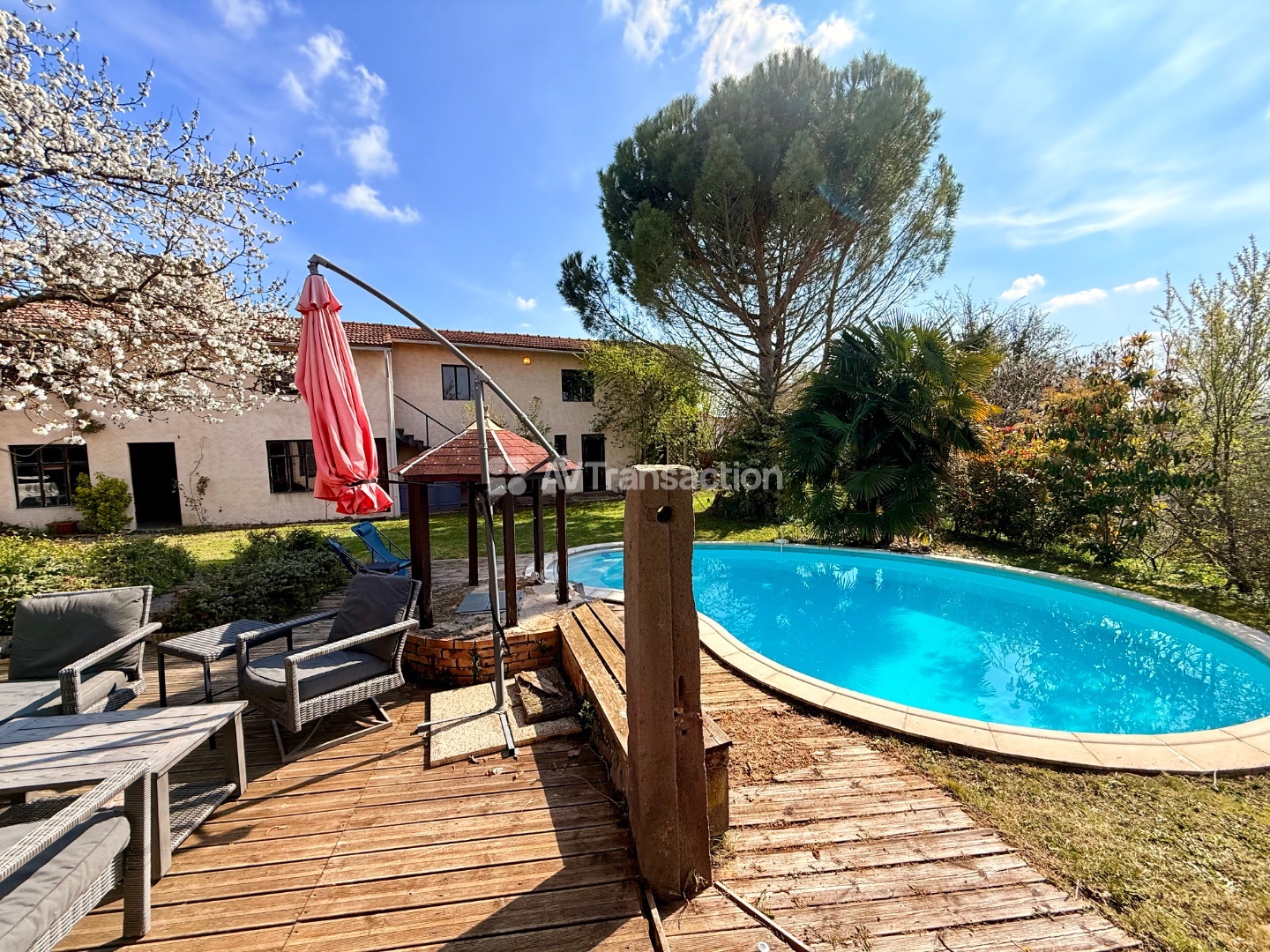 Maison à vendre  - 5 pièce(s) - 140m2 - Martres-sur-morge (63720)