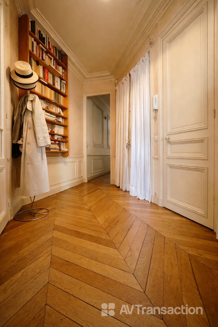 Appartement de charme de 92 m² en étage élevé avec ascenseur