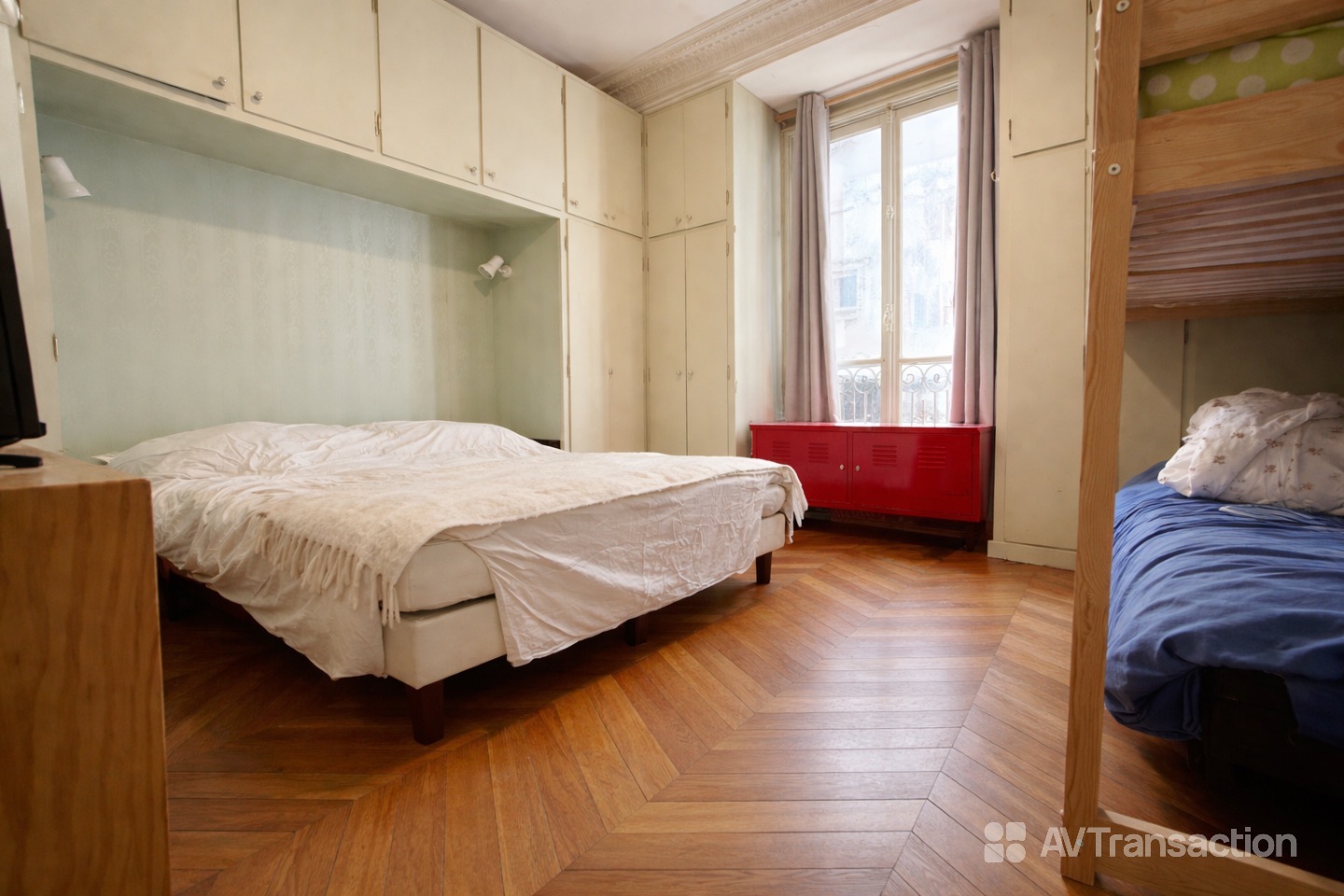 Appartement de charme de 92 m² en étage élevé avec ascenseur