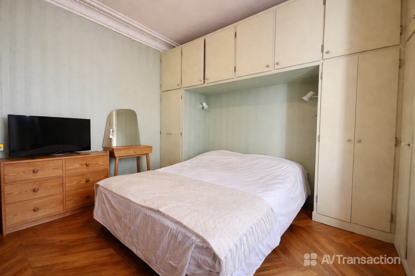 Appartement de charme de 92 m² en étage élevé avec ascenseur