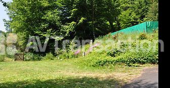 Cantal : Camping de charme ** au bord d'un lac – 30 emplacements