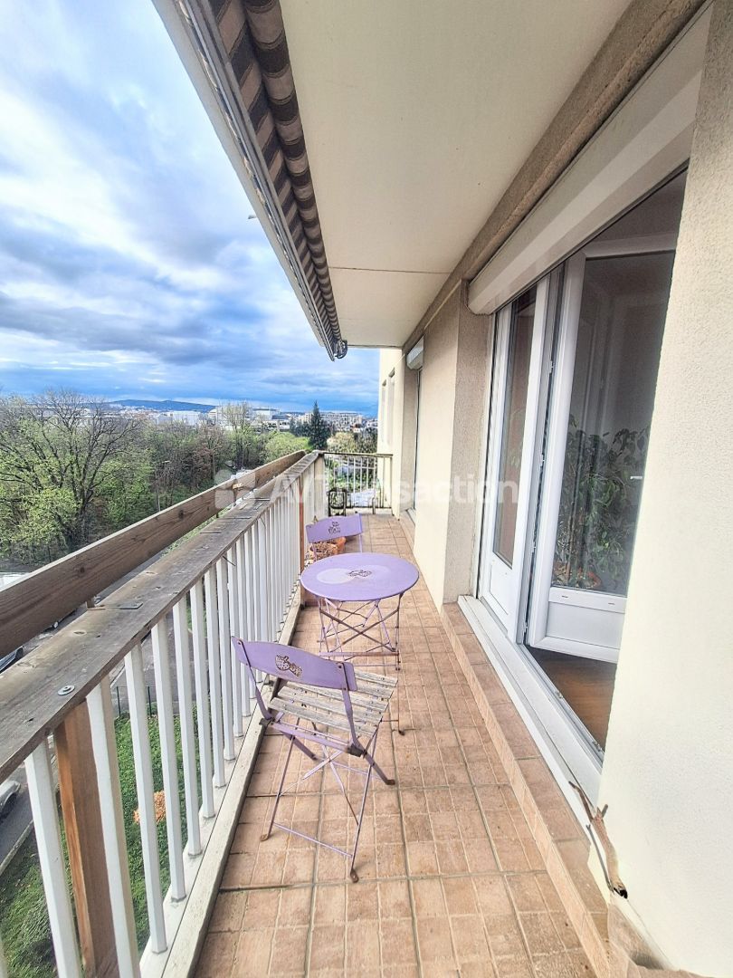 Appartement à vendre  - 3 pièce(s) - 67m2 - Villeurbanne (69100)