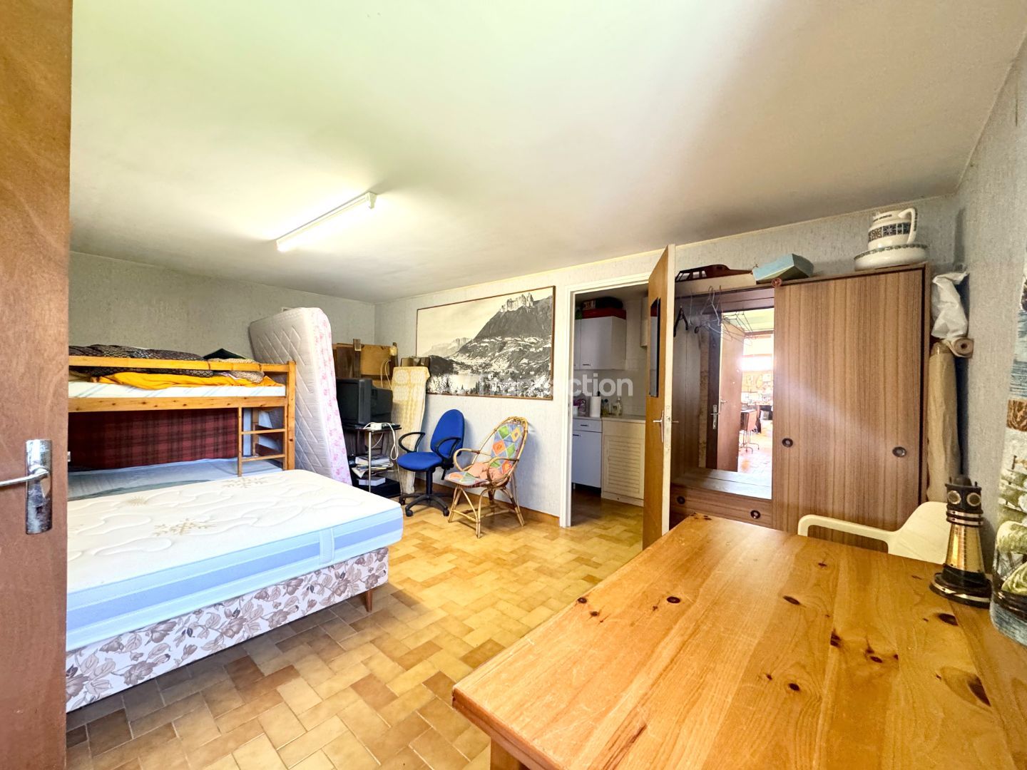 Maison plain pieds + dépendance 1000m2