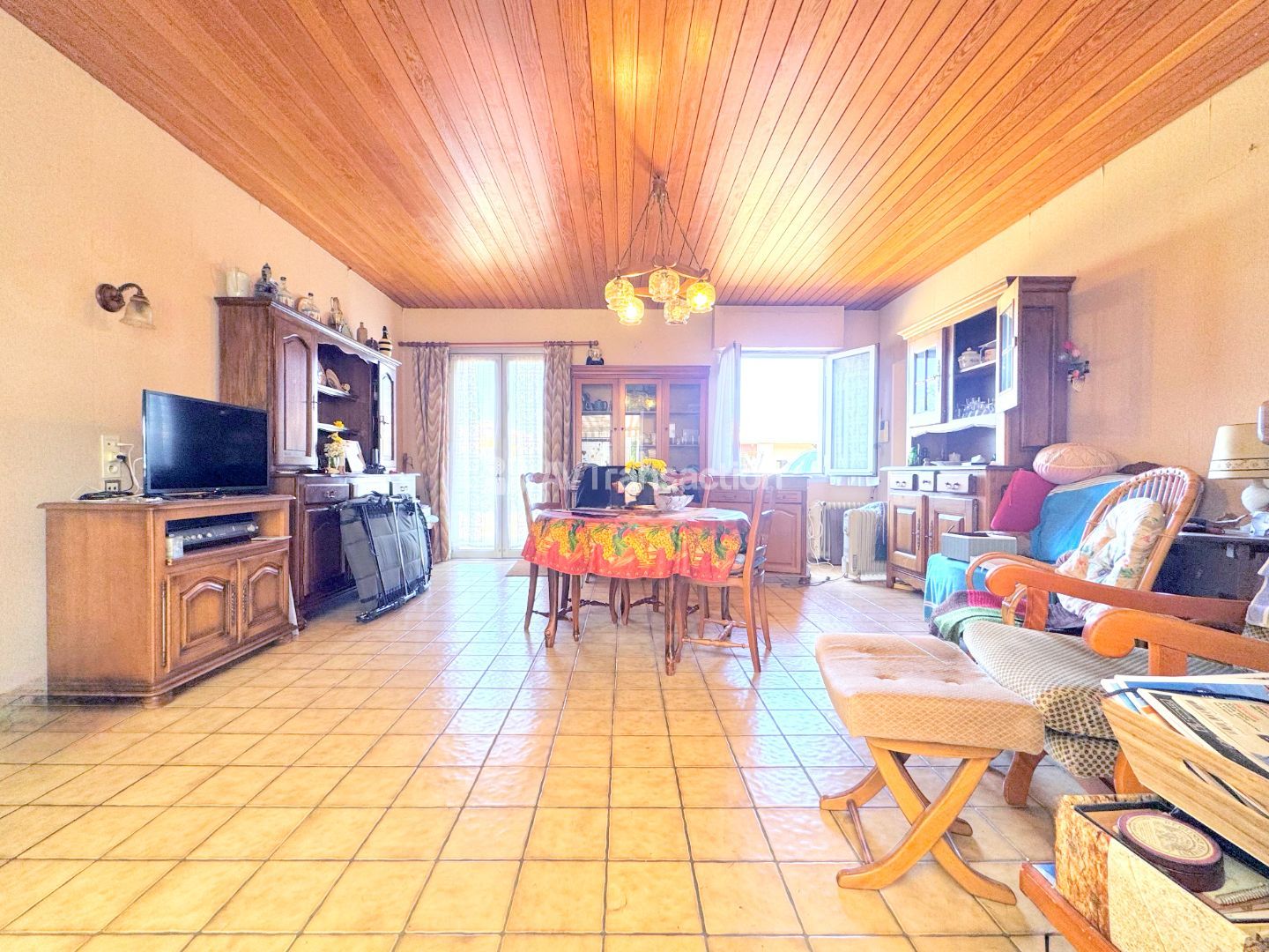 Maison plain pieds + dépendance 1000m2