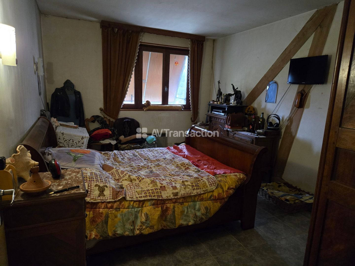 Maison à vendre  - 12 pièce(s) - 242m2 - Gray (70100)