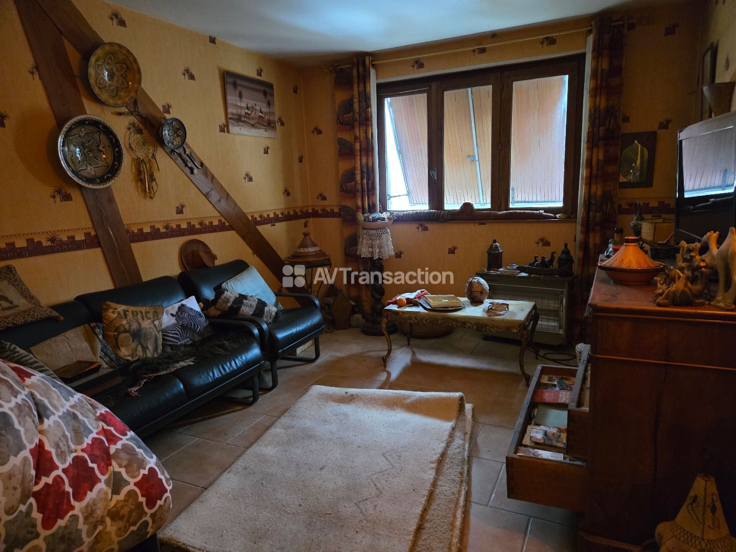 Maison à vendre  - 12 pièce(s) - 242m2 - Gray (70100)