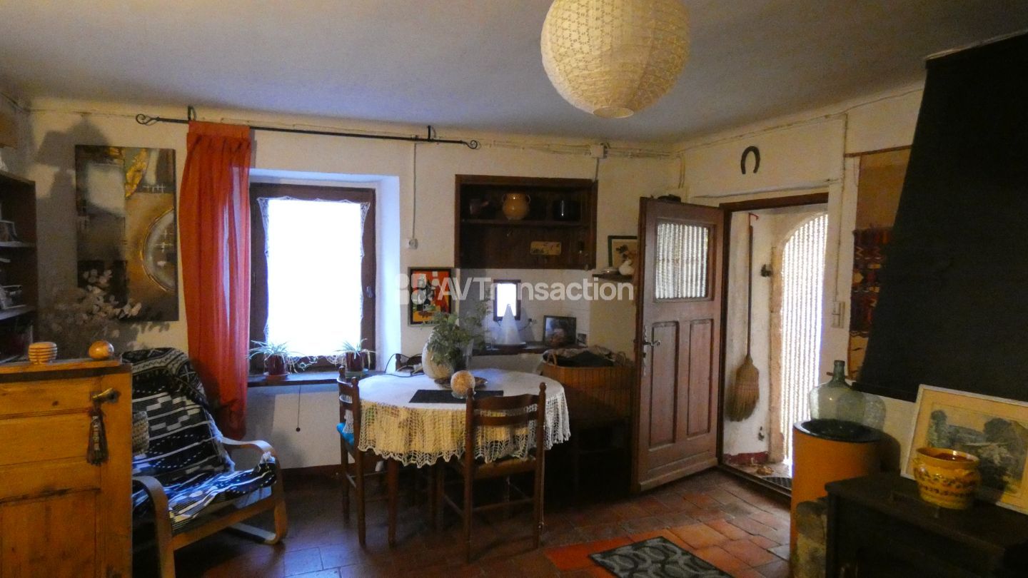 Maison de village à vendre  - 14 pièce(s) - 275m2 - Colognac (30460)