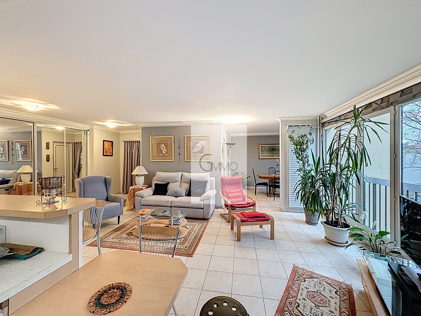 4 pièces lumineux avec loggia – Métro L14 à 7 min