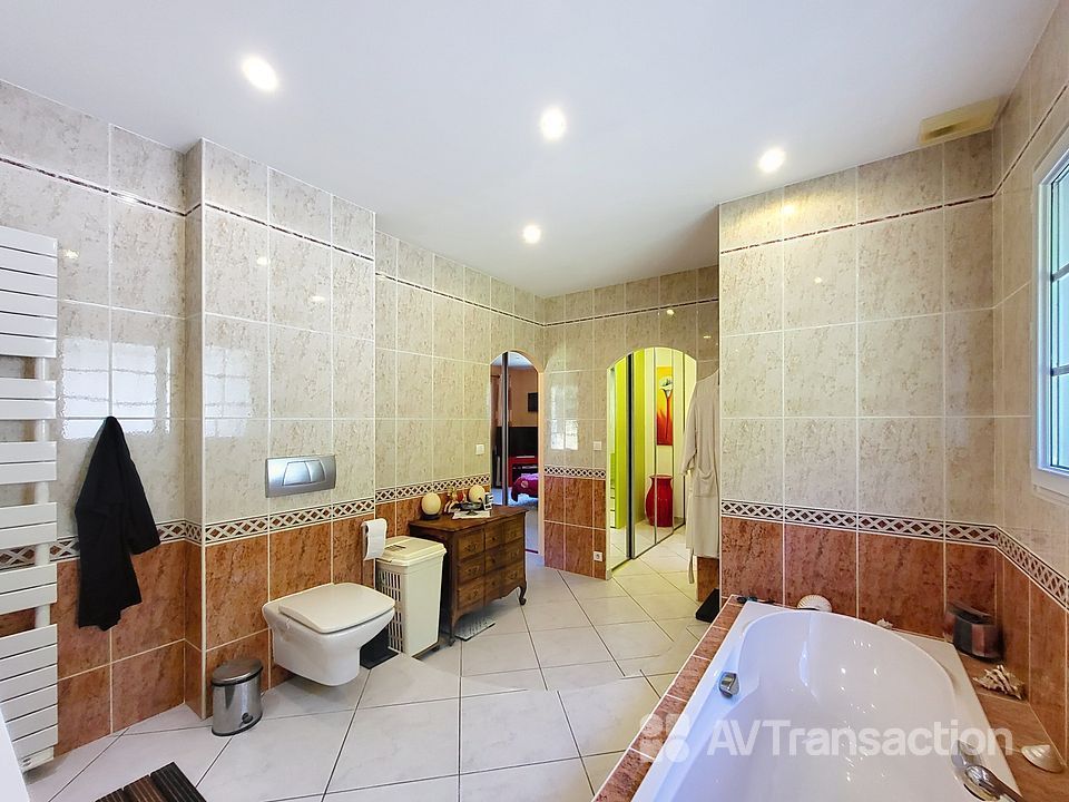 Maison landaise 189 m² et son splendide parc de 6000m² 