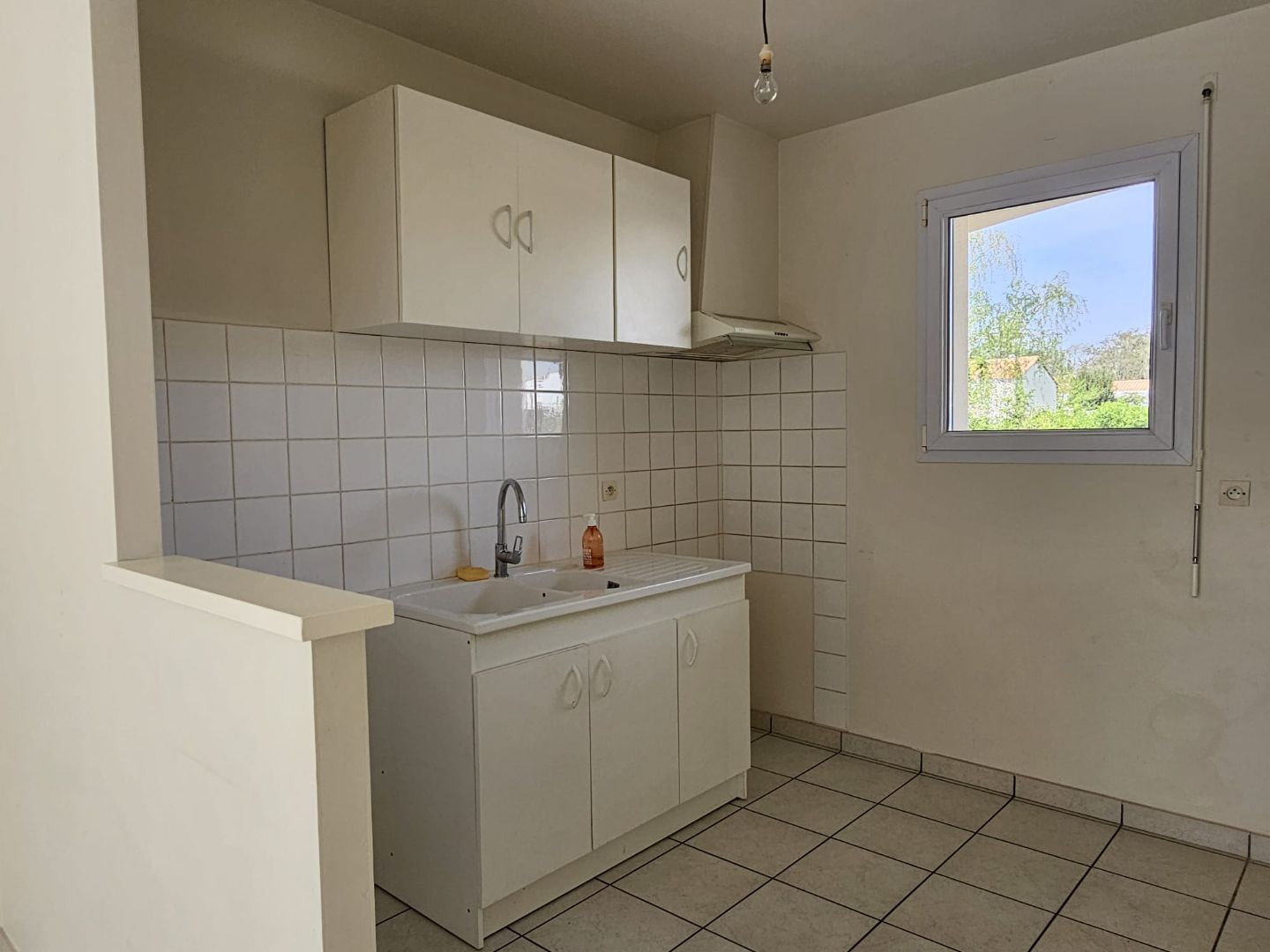 Maison 3 pièces 69 m² + jardin 457m²,1997, proximité commodités