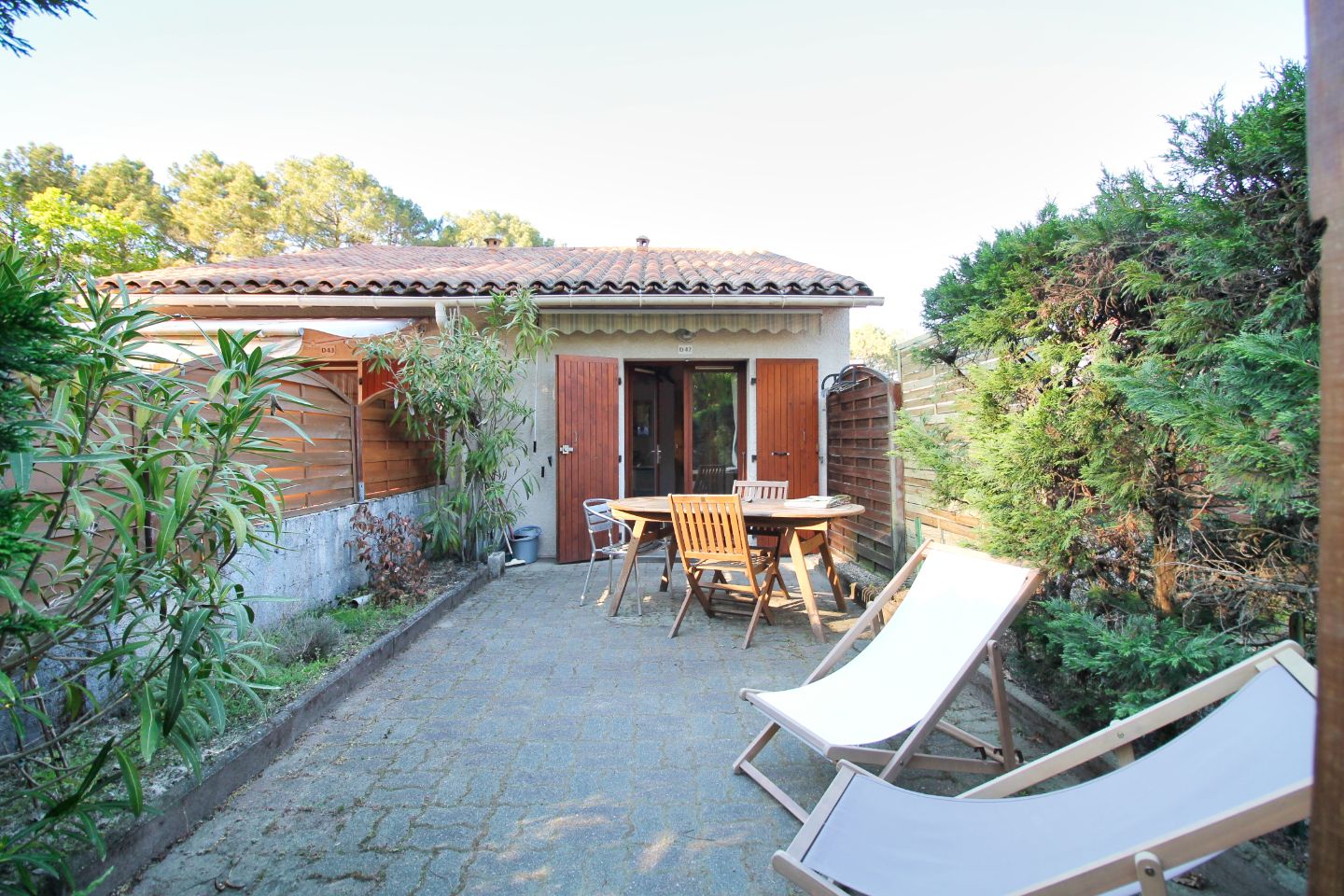 LES MATHES - MAISON AVEC JARDIN