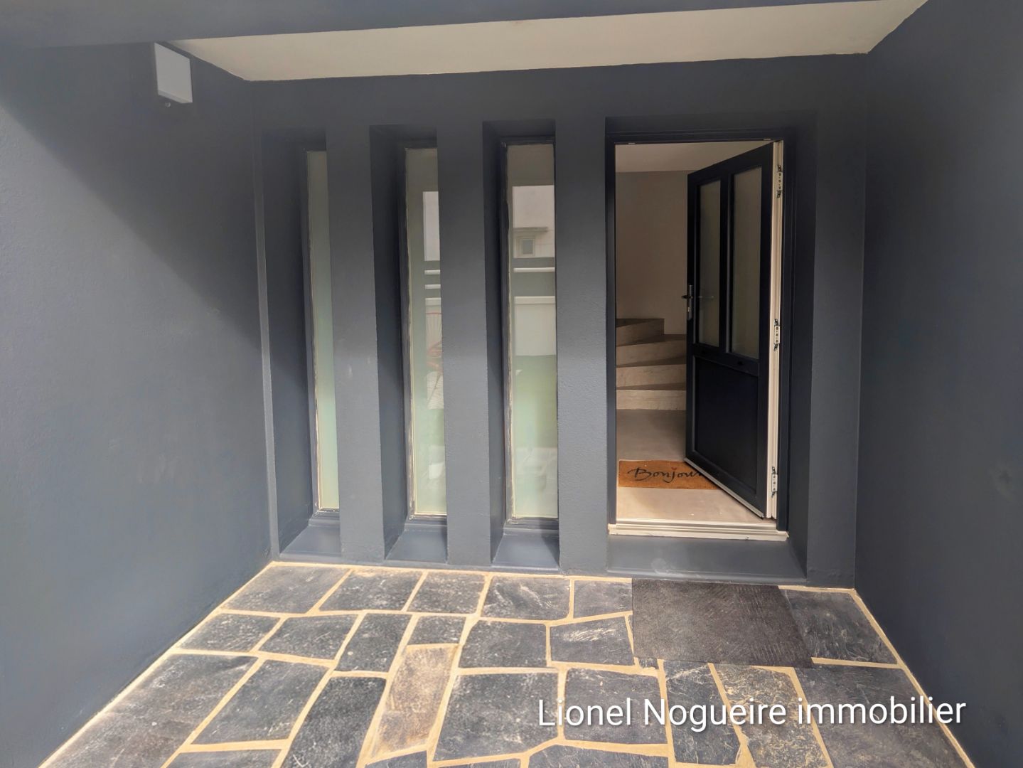  Maison quartier St-Michel sur 3 niveaux 