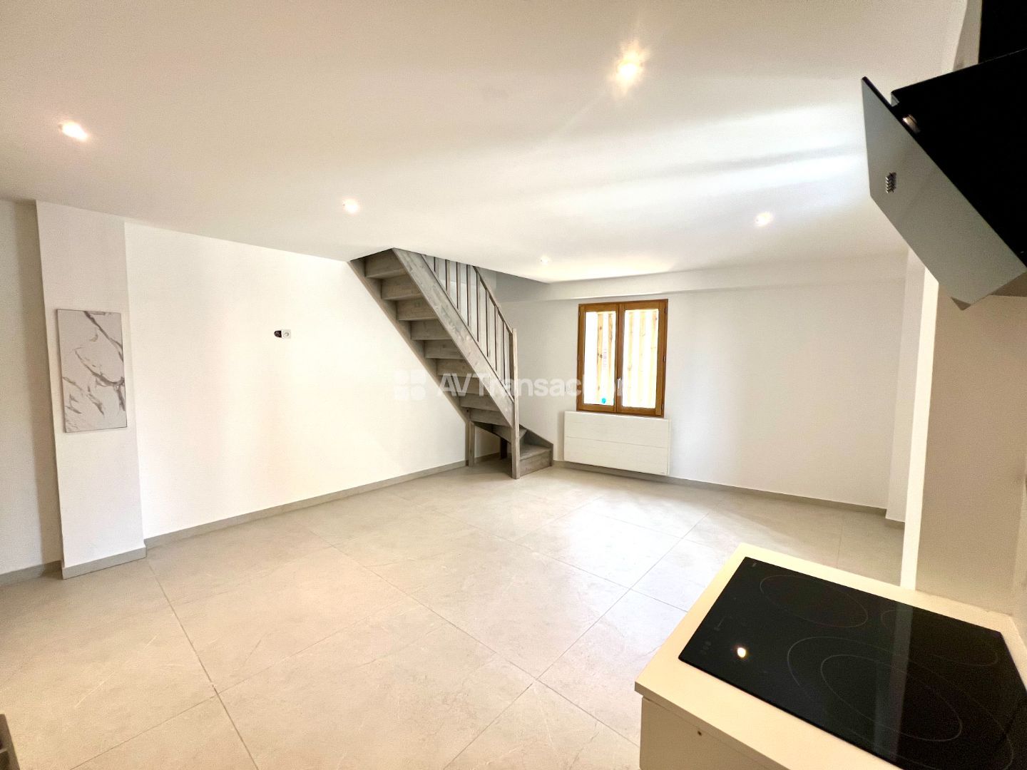 Appartement rénové à vendre  - 4 pièce(s) - 61.99m2 - Belley (01300)