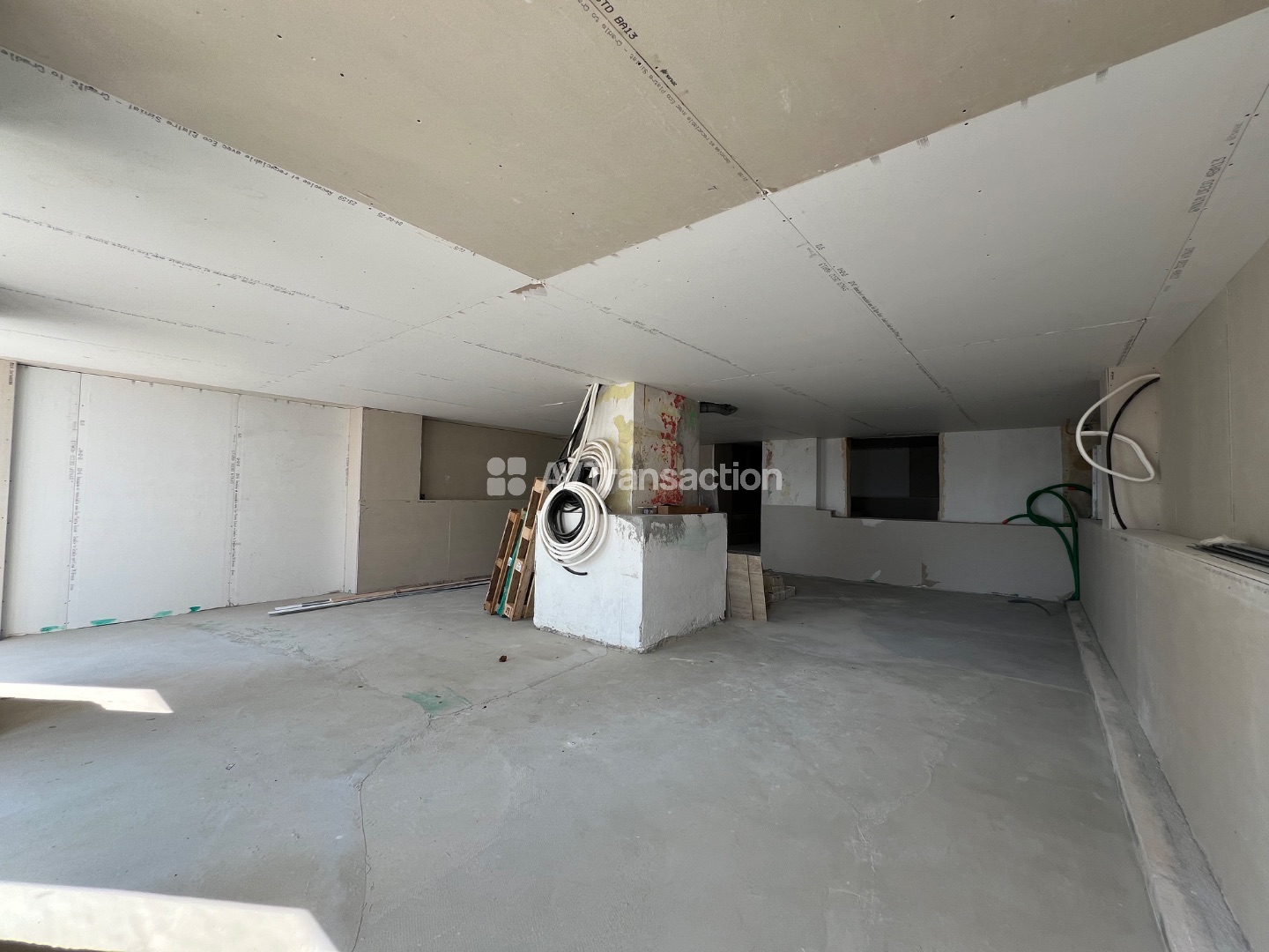 Locaux d'activité à vendre  - 2 pièce(s) - 80m2 - Ajaccio (20000)