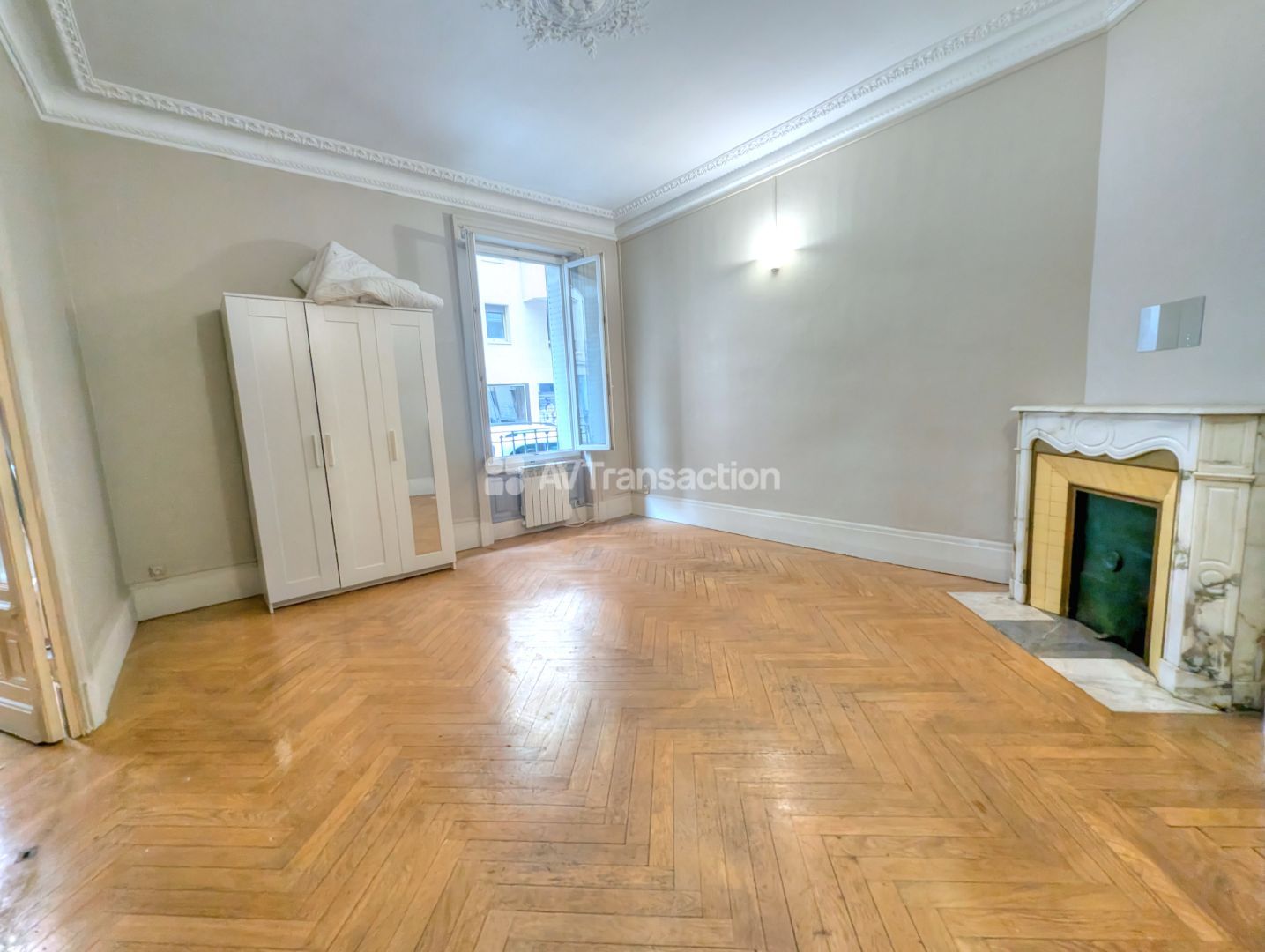 P3 78 m2 immeuble de prestige profession liberale acceptee