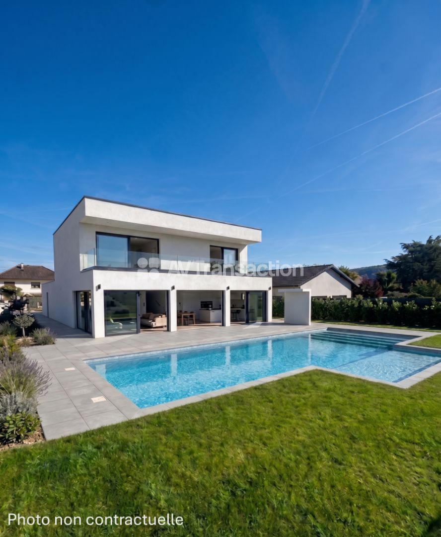 Villa d'architecte avec piscine !