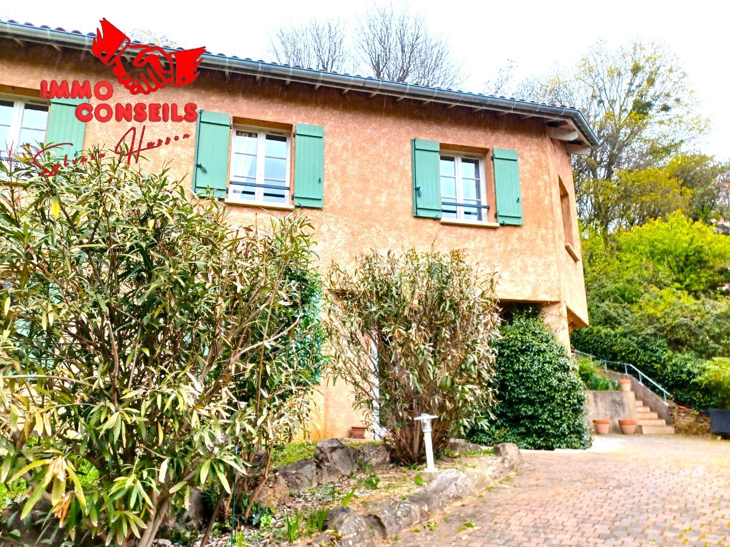 Maison à vendre  - 7 pièce(s) - 210m2 - Couzon-au-mont-d'or (69270)