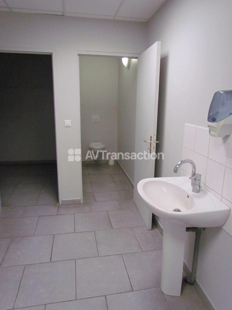 Entrepots et Bureaux à vendre  - 6 pièce(s) - 290m2 - Bar-le-duc (55000)