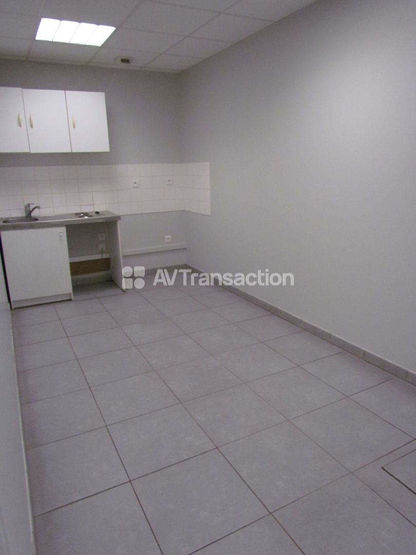 Entrepots et Bureaux à vendre  - 6 pièce(s) - 290m2 - Bar-le-duc (55000)