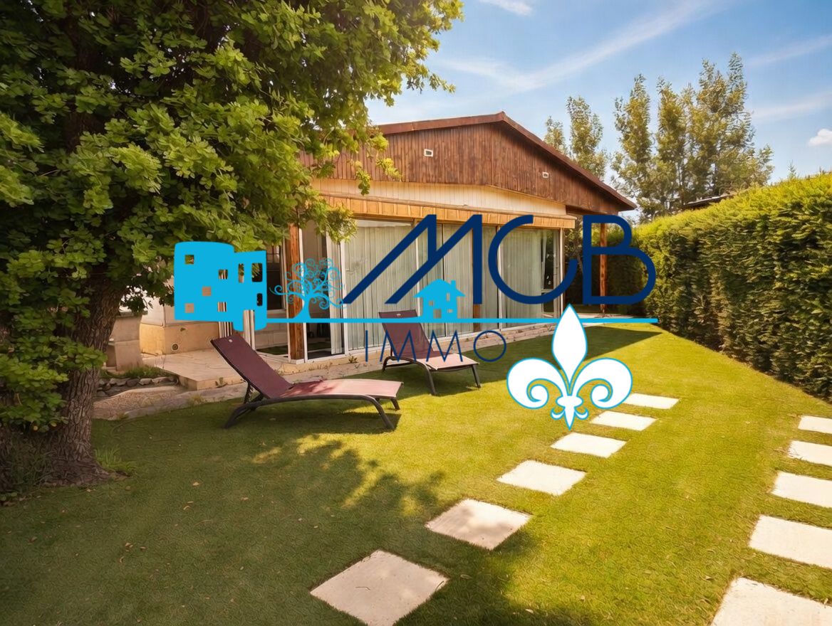Chalet en bon état dans domaine avec piscine