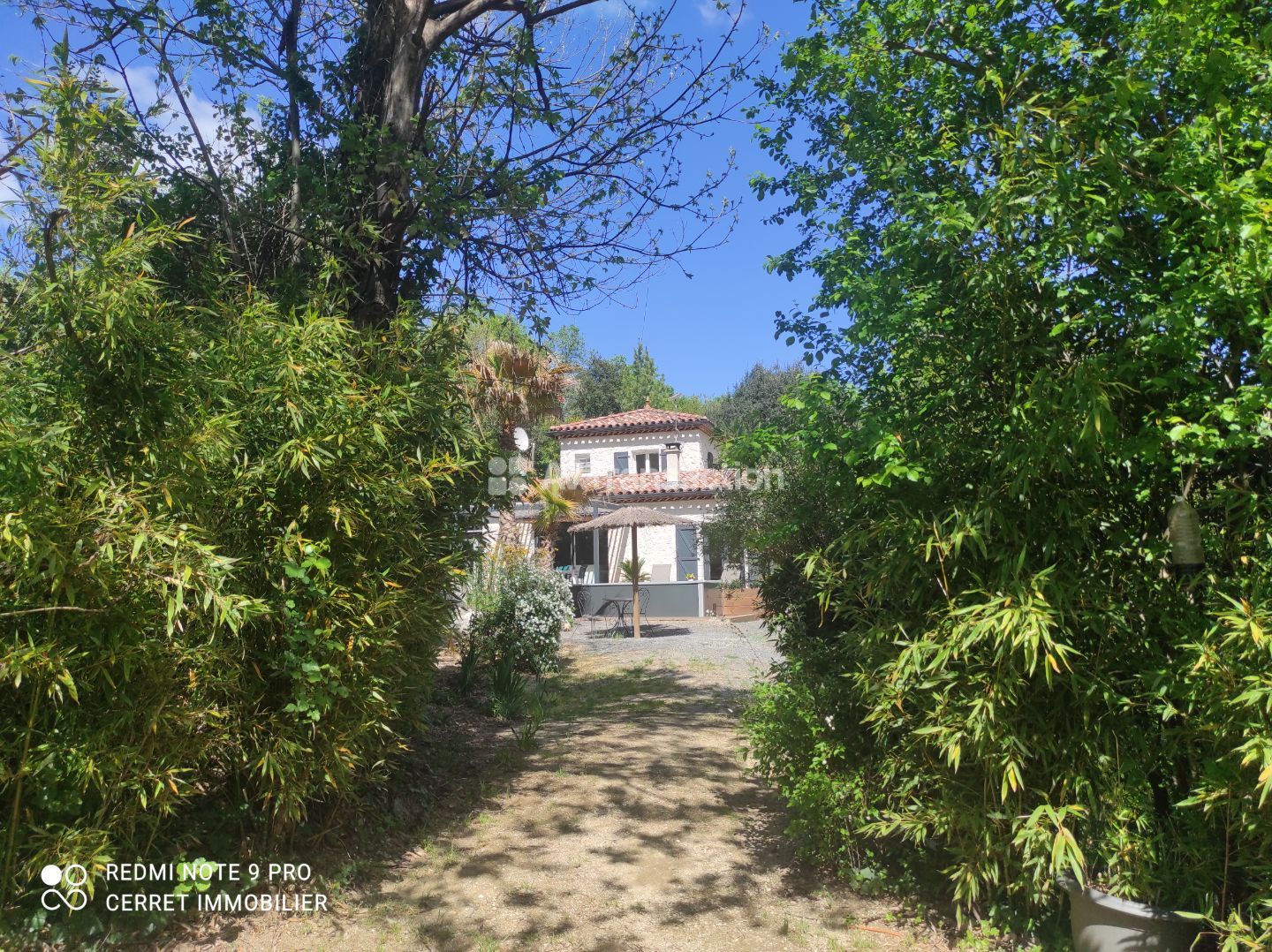 Maison et deux gîtes sur 6000m²